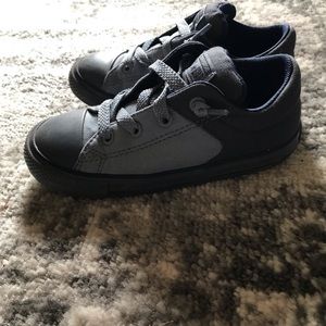 Converse sneakers size 10 Toddler
